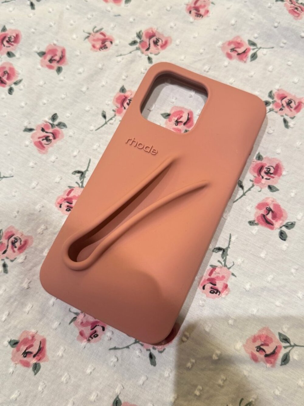 Rhode Lip Case iPhone 15 Pro Max — Salty Tan (Discontinued)